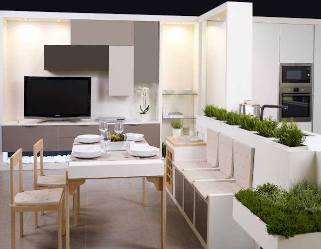 Fotografia tomada fuera de Cuines i banys Calonge - Botiga de mobiliari de cuina en Calonge, Girona