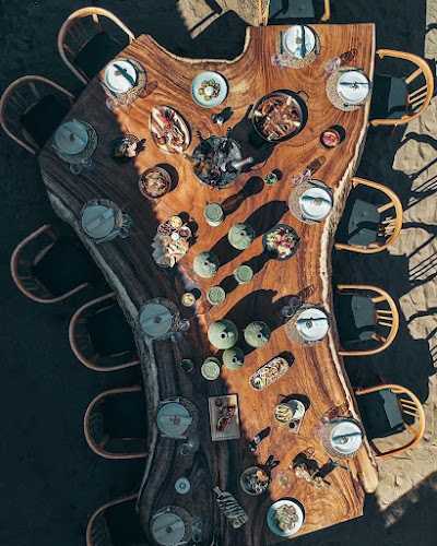 Fotografia tomada fuera de Maderas Hnos Navarro - San Pedro - Oficinas de empresa en San Pedro Alcántara, Málaga