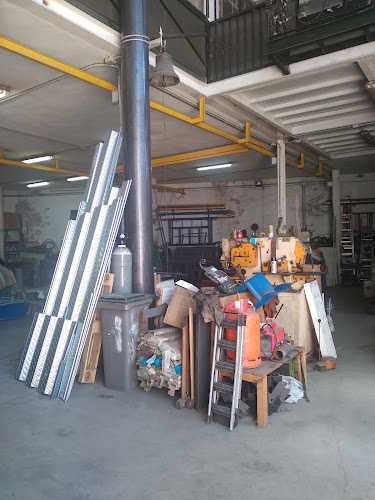 Fotografia tomada fuera de Cerrajeria Y Aluminio Godrid SL - Cerrajero en San Pedro Alcántara, Málaga