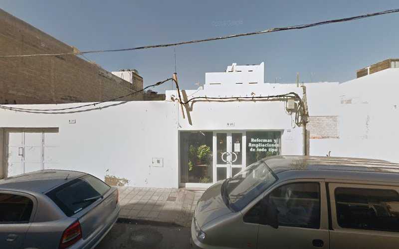 Fotografia tomada fuera de Construcciones y reformas de todo tipo - Empresa constructora en Corralejo, Las Palmas