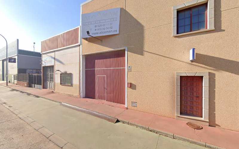 Fotografia tomada fuera de Carpinteria de Aluminio y PVC Alcaman, C.B. - Carpintería metálica y de aluminio en Consuegra, Toledo