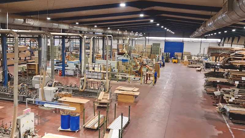 Fotografia tomada fuera de Cermotec - Fábrica de puertas en Consuegra, Toledo