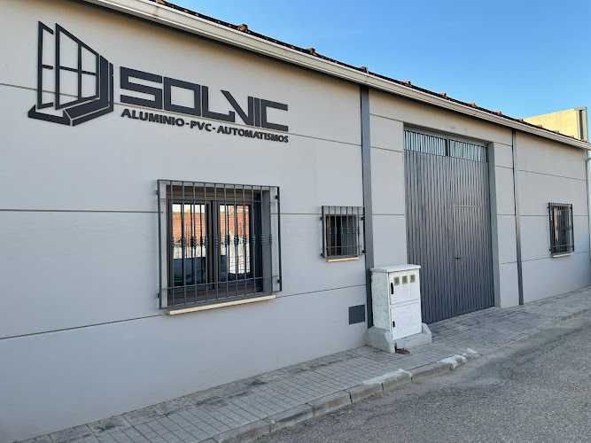 Fotografia tomada fuera de Solvic Aluminio-Pvc-Automatismos - Carpintería en Consuegra, Toledo