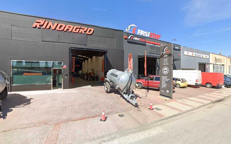 Fotografia tomada fuera de Aluminios Damarta - Carpintería metálica y de aluminio en Chauchina, Granada