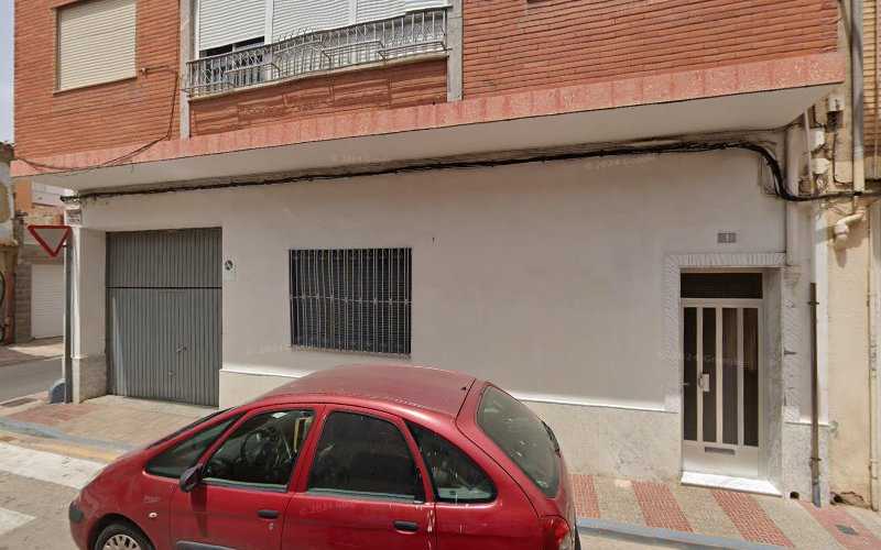 Fotografia tomada fuera de GERMANS RAGA I ALMUDEVER S.L. - Carpintero en Catarroja, Valencia