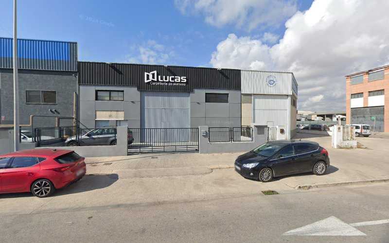 Fotografia tomada fuera de Lucas - Metal·listeria en Catarroja, Valencia