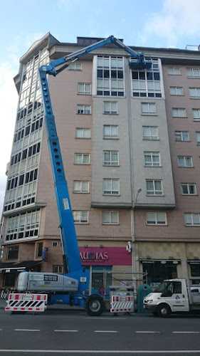 Fotografia tomada fuera de Aluminios Castro - Carpintería metálica y de aluminio en A Coruña, A Coruña