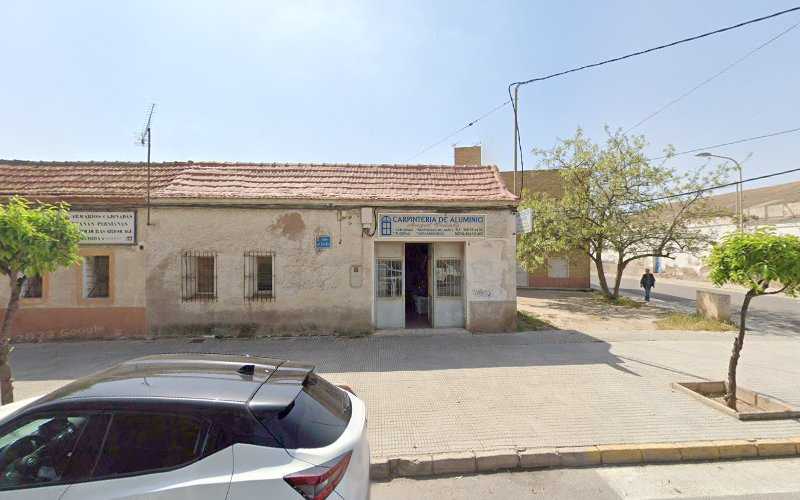 Fotografia tomada fuera de Carpintería de Aluminio Angel Viñals - Carpintería metálica y de aluminio en Cartagena, Murcia
