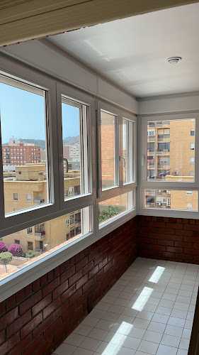 Fotografia tomada fuera de Persyglass - Carpintería metálica y de aluminio en Cartagena, Murcia