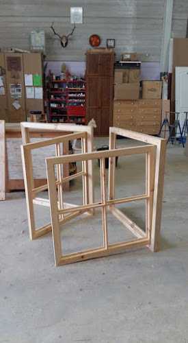 Fotografia tomada fuera de Carpintería Mata - Carpintería en Badajoz, Badajoz