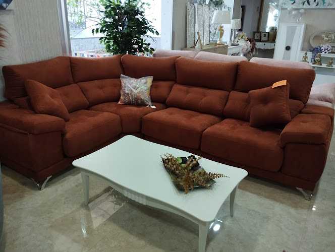 Fotografia tomada fuera de Muebles HF Beltrán - Comercio en El Campillo, Huelva