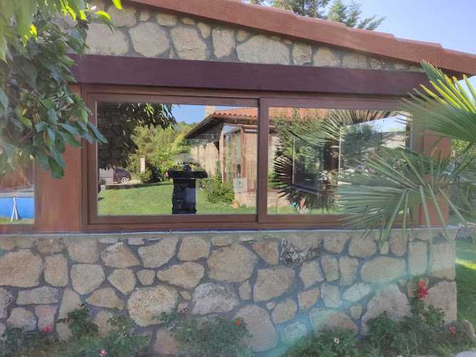 Fotografia tomada fuera de Himosama S.L. - Cerrajero en Montalvo Tercero, Salamanca