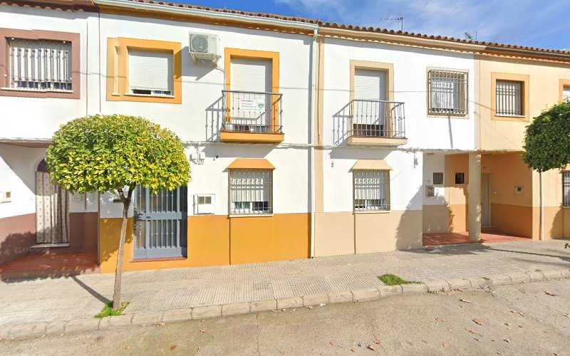 Fotografia tomada fuera de Nono y Urbano Pintura Decorativa - Pintor en Doña Mencía, Córdoba