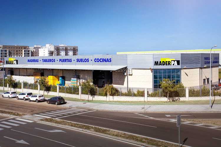 Fotografia tomada fuera de MADERAS PACENSES - Establecimiento de venta de madera en Badajoz, Badajoz