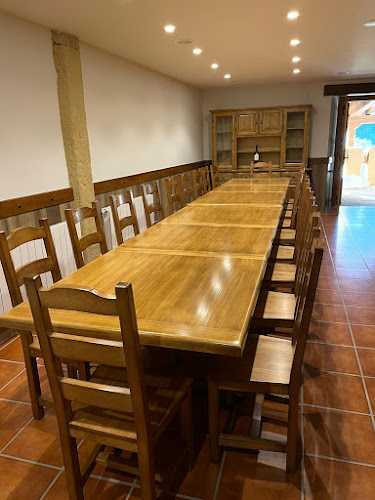 Fotografia tomada fuera de MUEBLES SIVIMA - Tienda de muebles en Alesón, La Rioja