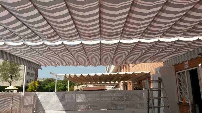 Fotografia tomada fuera de Persianas Y Cristales Martinez SL - Ventana de aluminio en Aldaia, Valencia