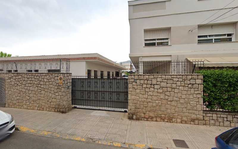 Fotografia tomada fuera de Fustel Ruiz - Carpintería metálica y de aluminio en Alzira, Valencia