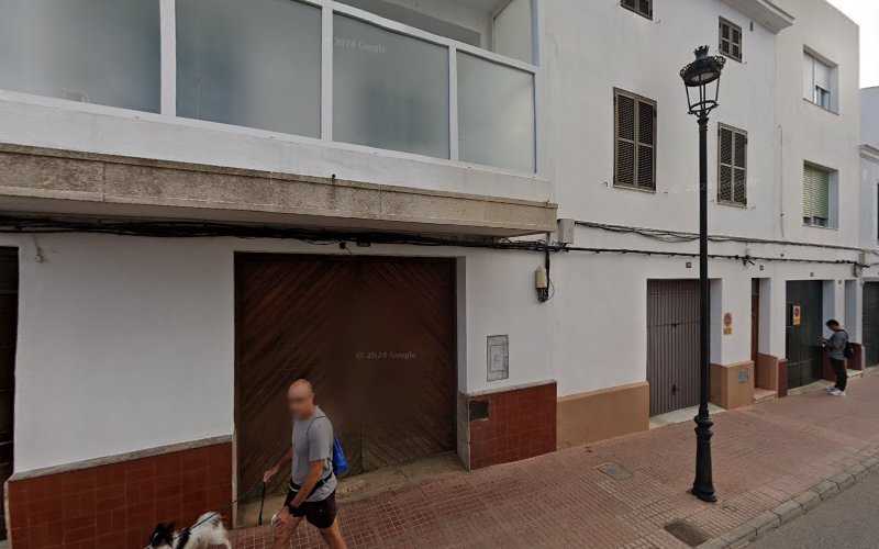 Fotografia tomada fuera de SA FUSTERIA - Fusteria en Alaior, Baleares