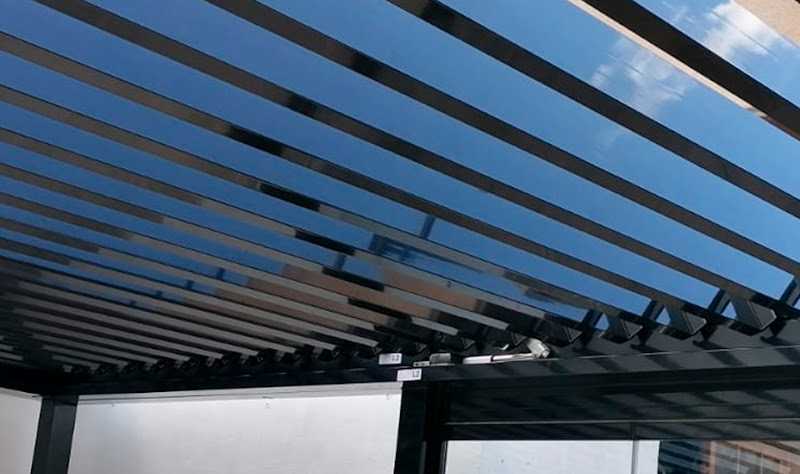 Fotografia tomada fuera de Soresca Cerramientos - Carpintería metálica y de aluminio en Zuera, Zaragoza