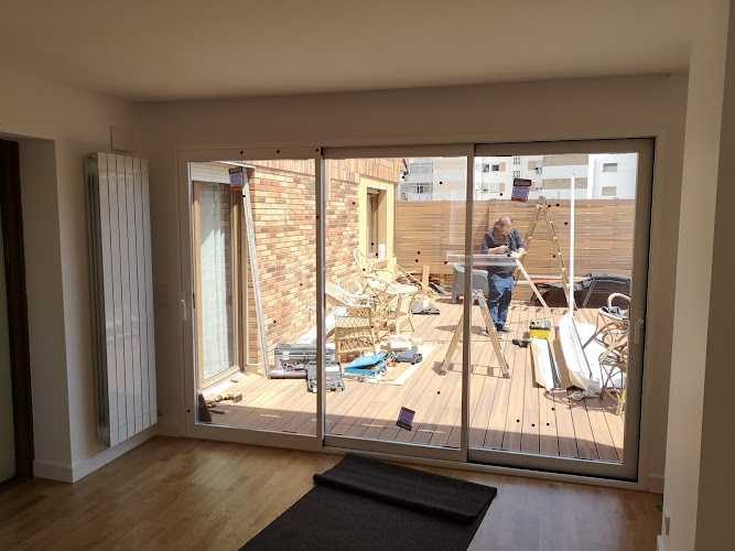 Fotografia tomada fuera de CARPINTERÍA DE ALUMINIO Y PVC MY WINDOW - Carpintería metálica y de aluminio en Zaragoza, Zaragoza