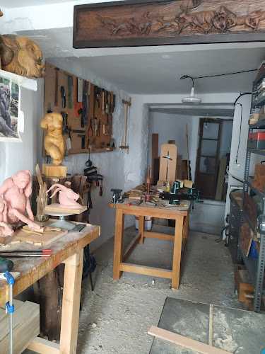 Fotografia tomada fuera de Artesanía en madera Tallaenrama - Artesanía en Zuheros, Córdoba