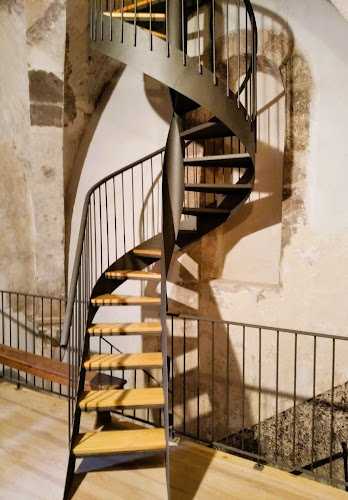 Fotografia tomada fuera de TALLERES IRIBERRI - Herrero en Zubielqui, Navarra