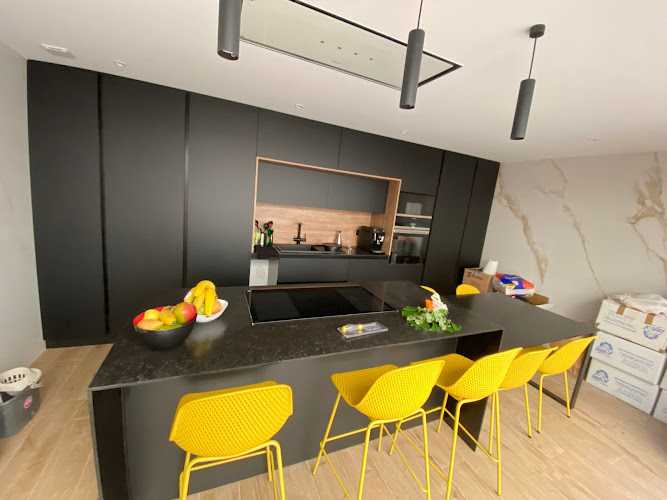 Fotografia tomada fuera de bayur carpinteria - Tienda de muebles de cocina en Villena, Alicante