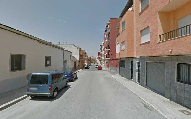 Fotografia tomada fuera de Carpintería Metálica El Cucó S.L. - Carpintería metálica y de aluminio en Villena, Alicante