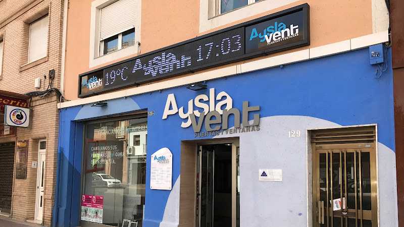 Fotografia tomada fuera de AYSLAVENT C.B. - Servicio de instalación de ventanas en Villena, Alicante