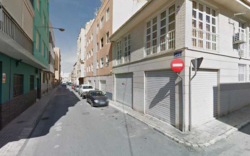 Fotografia tomada fuera de Emilio Ochoa Sánchez - Carpintería metálica y de aluminio en Villena, Alicante