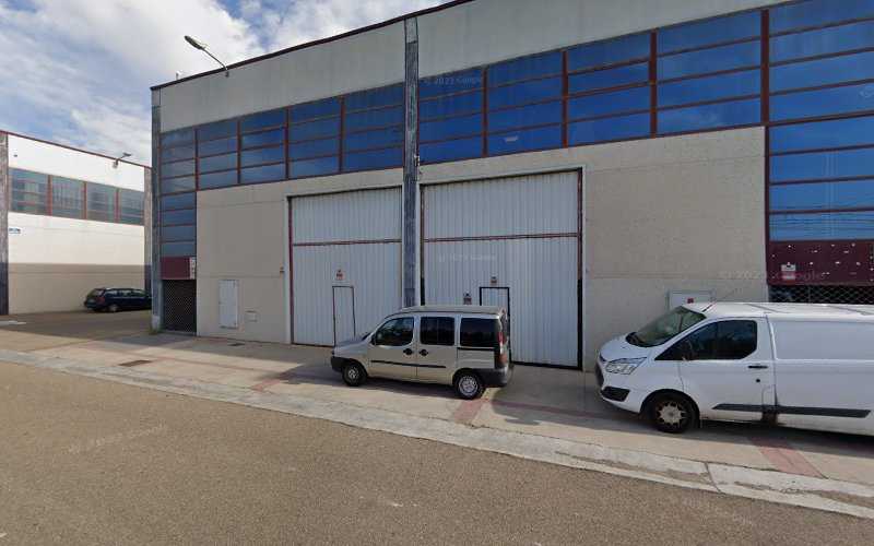 Fotografia tomada fuera de GRV Carpinteros - Carpintería en Pinseque, Zaragoza