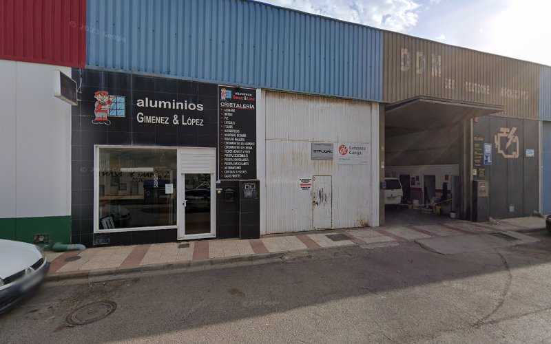 Aluminios Gimenez & López - Carpintería metálica y de aluminio en Aguadulce, Almería