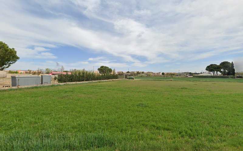 Fotografia tomada fuera de Aluminios Garpe Juan Alfonso García Gómez - Carpintería metálica y de aluminio en Casetas, Zaragoza