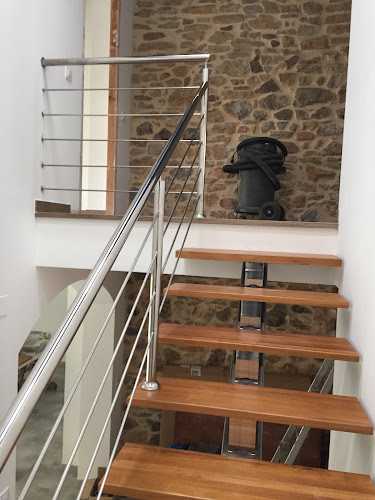 Fotografia tomada fuera de TROQUELMAQ - Carpintería metálica y de aluminio en Almenara, Castellón