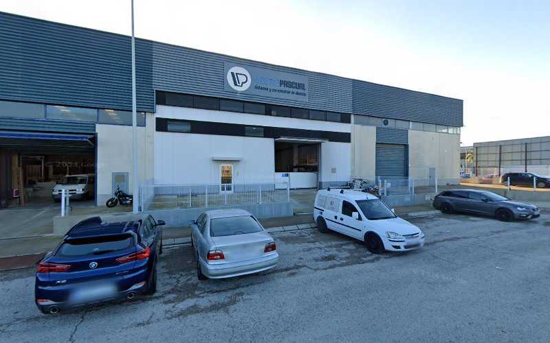 Fotografia tomada fuera de Sistemas Vicente Pascual S.L. - Proveedor de aluminio en Almassora, Castellón