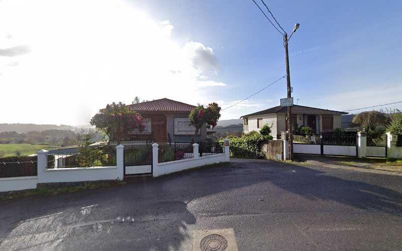 Fotografia tomada fuera de CARPINTERIA QUEIJEIRO - Carpintero en Carral, A Coruña