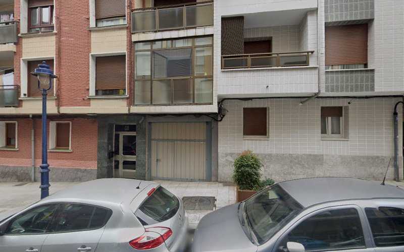 Fotografia tomada fuera de Santiago Andrés Velasco Díez - Carpintería metálica y de aluminio en Portugalete, Vizcaya