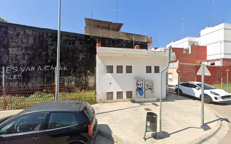 Fotografia tomada fuera de LLINSUAL S.L. - Carpintero en Sueca, Valencia