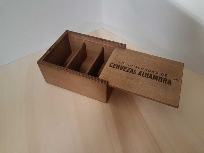 Fotografia tomada fuera de Industrias Maba - Diseños en Madera BMH - Carpintería en Paracuellos de Jarama, Madrid