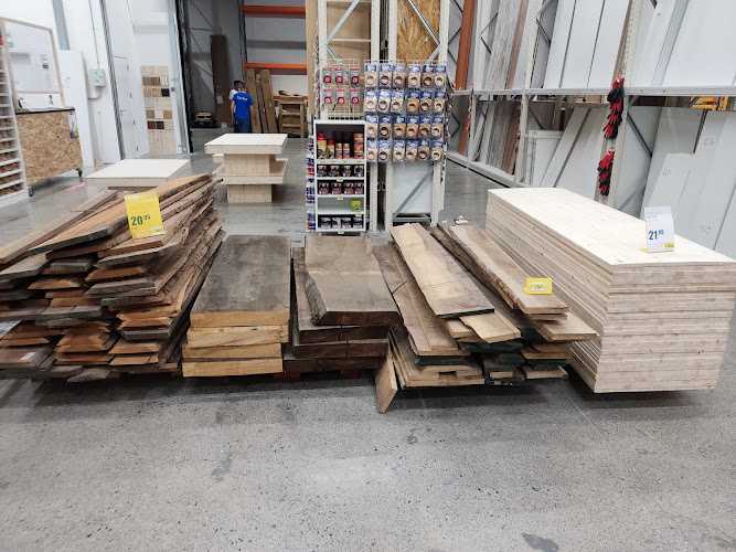 Fotografia tomada fuera de FESMÉS Palafrugell - Tienda de bricolaje en Palafrugell, Girona