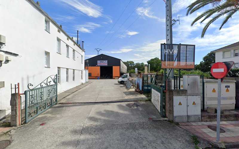 Fotografia tomada fuera de Hierros Valle de Oro SL - Proveedor de materiales de construcción en O Valadouro, Lugo