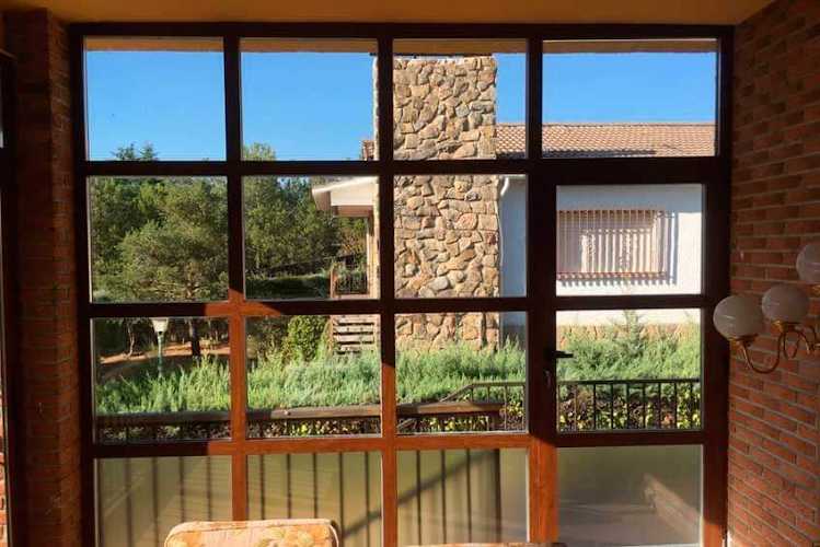 Fotografia tomada fuera de Cerrajería Sanz Martin - Carpintería metálica y de aluminio en Moralzarzal, Madrid