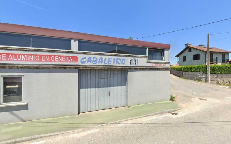 Fotografia tomada fuera de Carpinteria De Aluminio En General Cabaleiro - Fábrica en O Cerquido, Pontevedra
