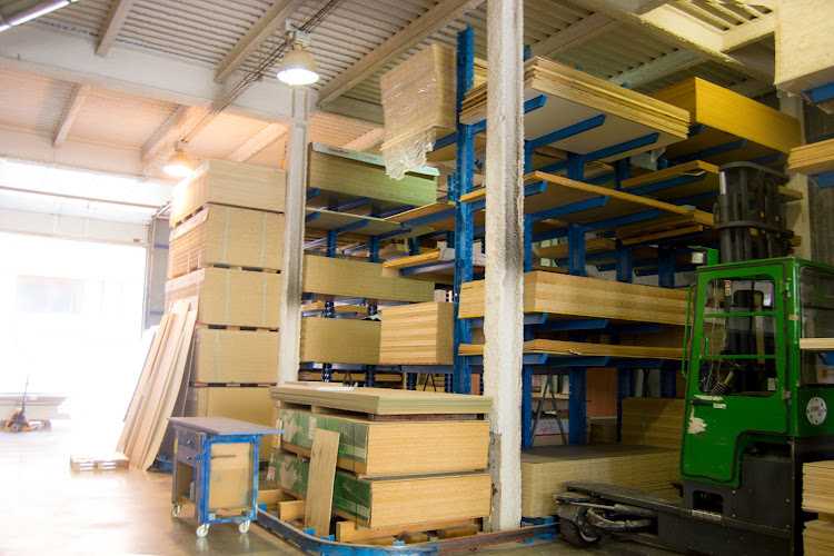 Fotografia tomada fuera de Maderas Servera Centro Bricolaje - Tienda de bricolaje en Palma, Baleares