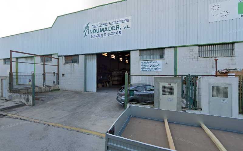 Fotografia tomada fuera de Indumader S.L - Carpintería en El Real de Gandia, Valencia