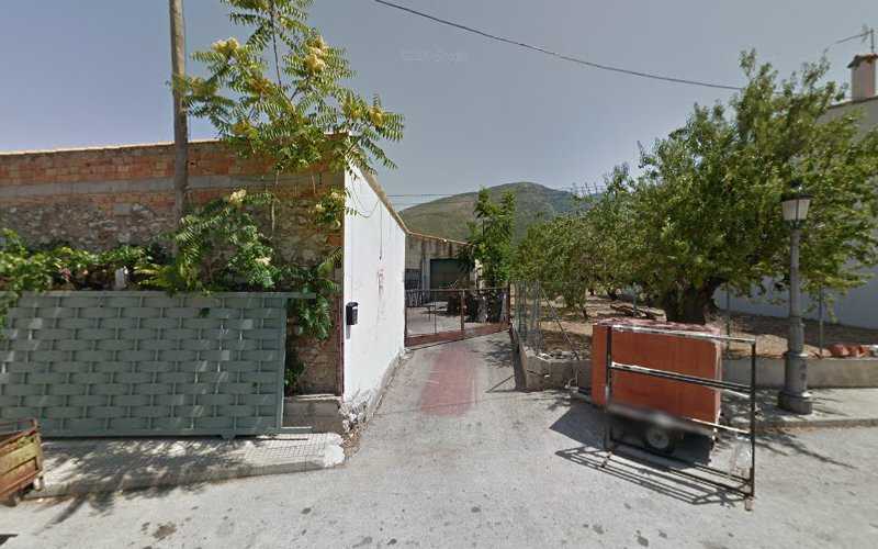 Fotografia tomada fuera de CERRAJERIA JOSE GARCIA - Empresa de hierros y aceros en Benigembla, Alicante