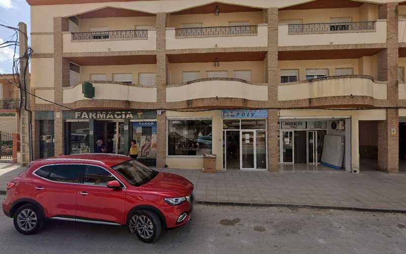 Fotografia tomada fuera de Muebles y Cocinas Poly - Tienda de artículos para el hogar en Benamaurel, Granada