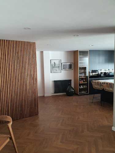 Fotografia tomada fuera de Fusteria del Vallès Oriental SL - Carpintería en Corró d'Avall, Barcelona