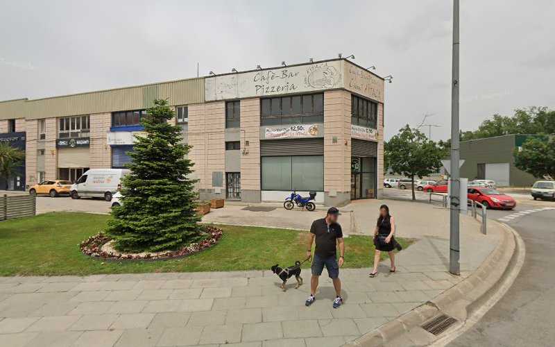 Fotografia tomada fuera de Alumini Walter - Proveedor de aluminio en Maçanet de la Selva, Girona