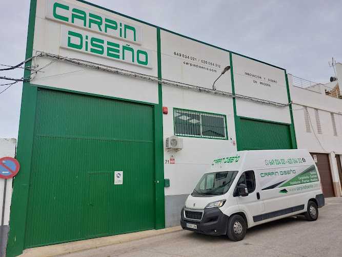 Fotografia tomada fuera de Carpin Diseño - Carpintería en Torredonjimeno, Jaén